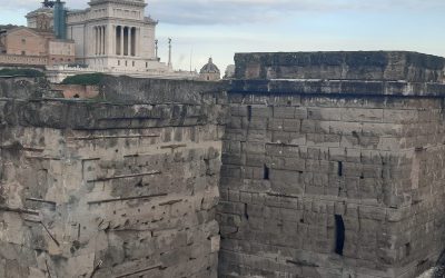 Just a matter of moon and finger (ROME)